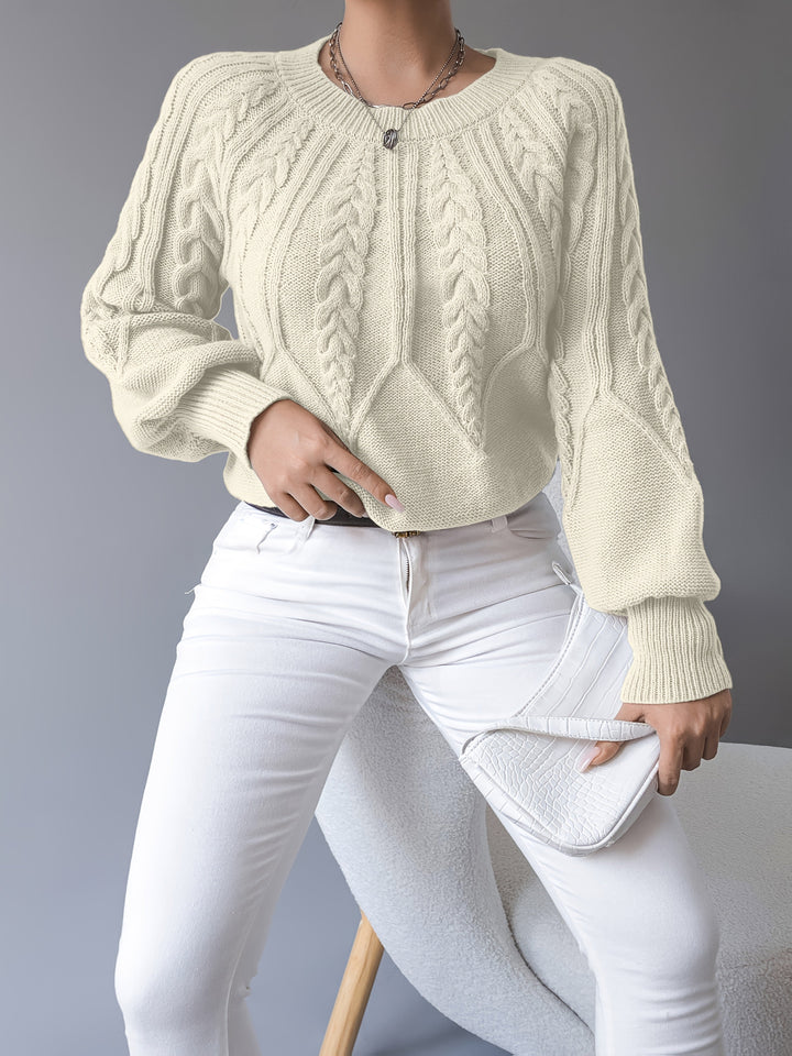 Maren | Gruby sweter z splotem w warkocze