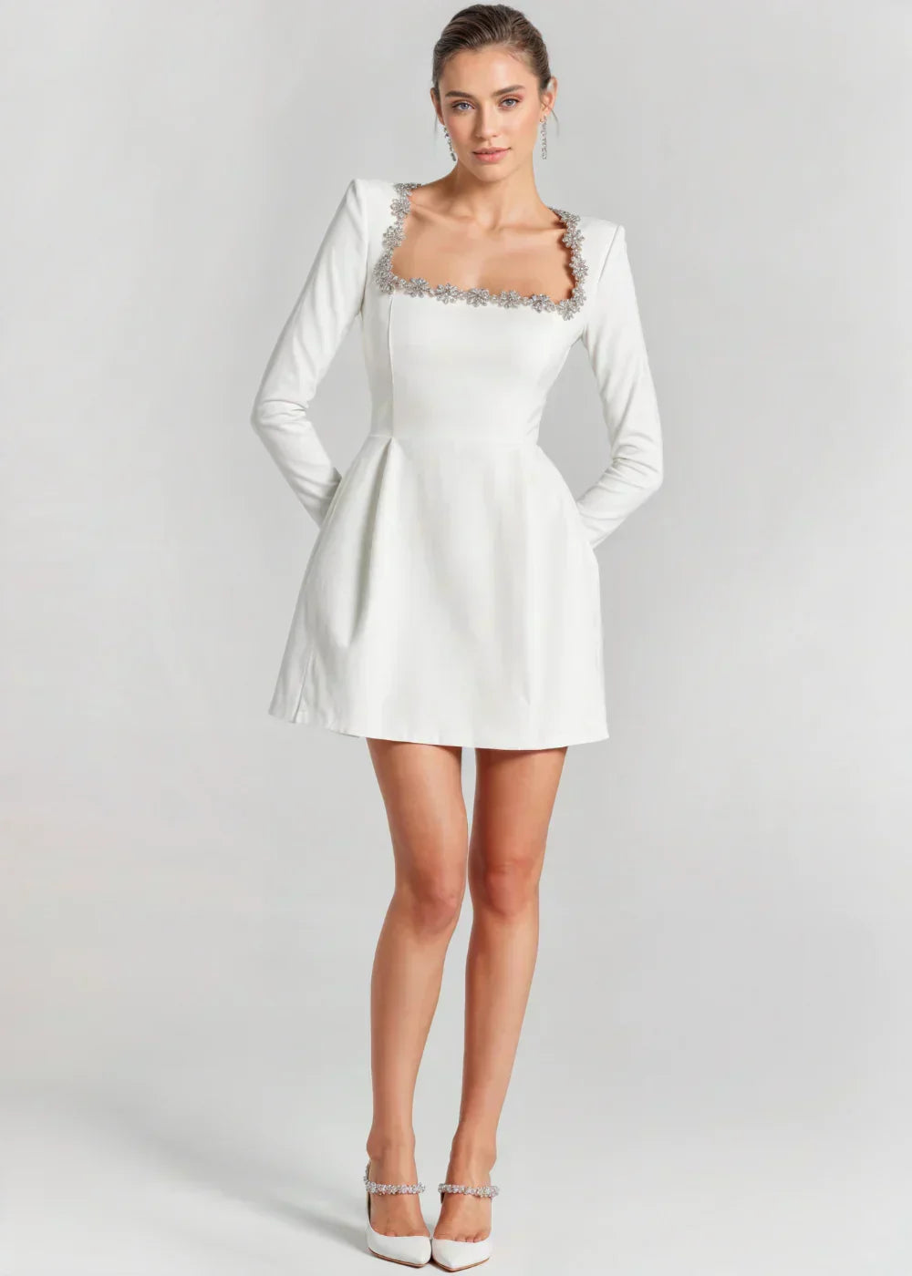 Lucinda | Elegancka Mini Sukienka z Aksamit