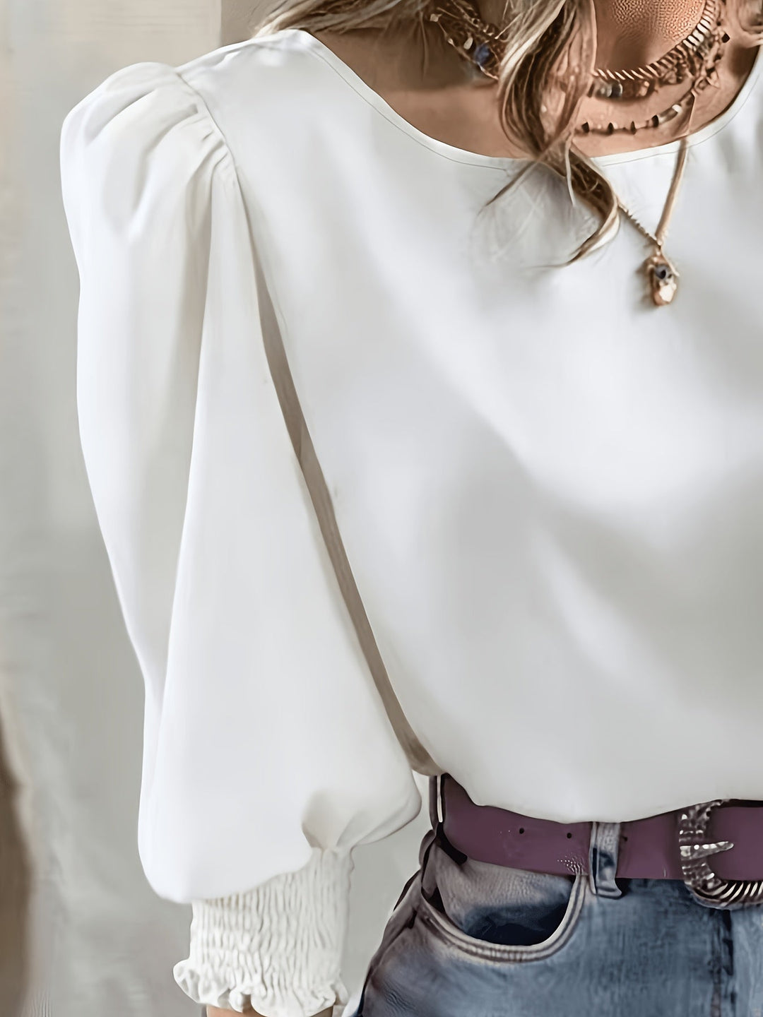 Gwyneth | Elegancka Bluzka z Bufiastymi Rękawami