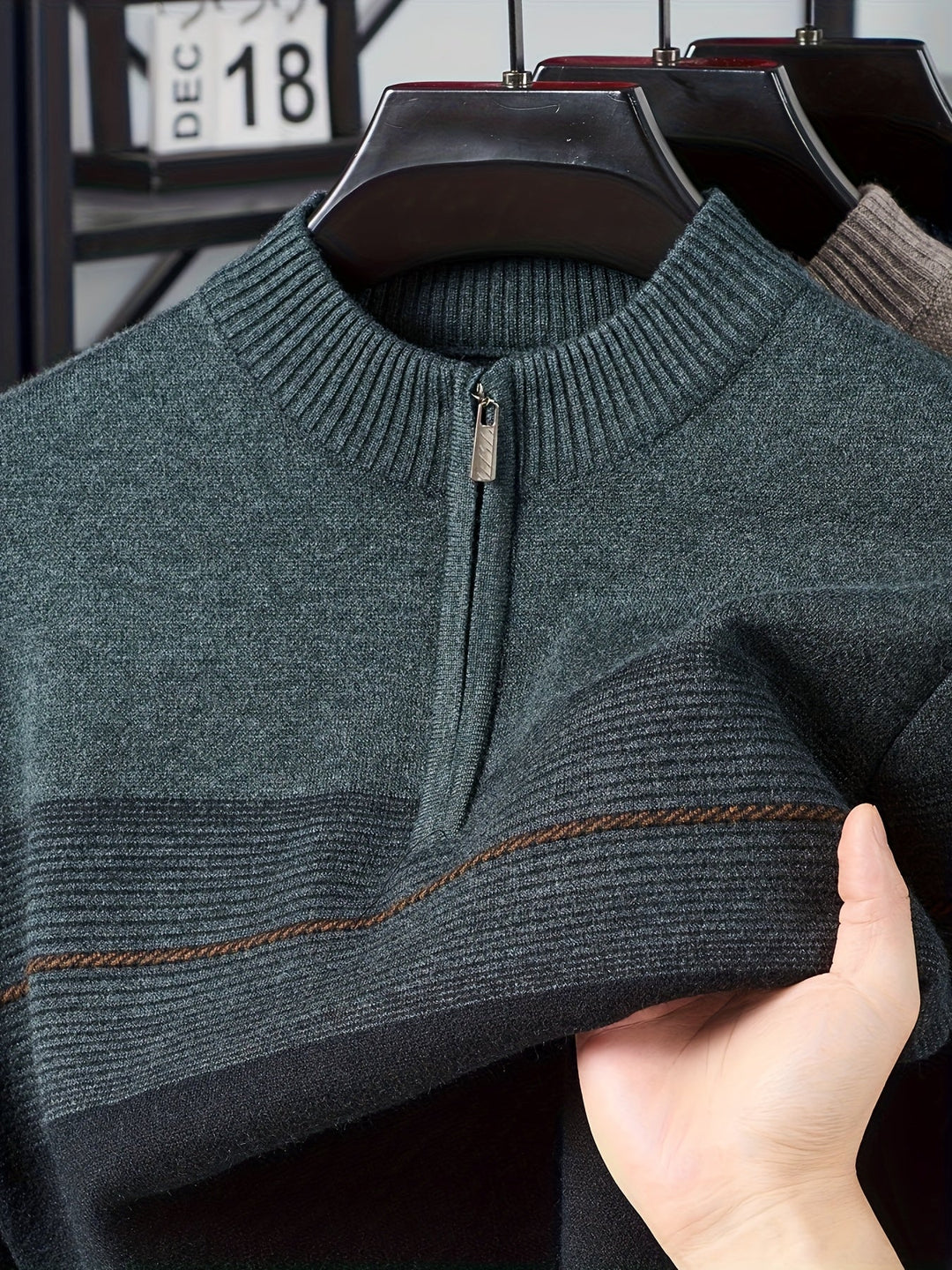 Ambrose | Sweter w paski z pół-zamkiem