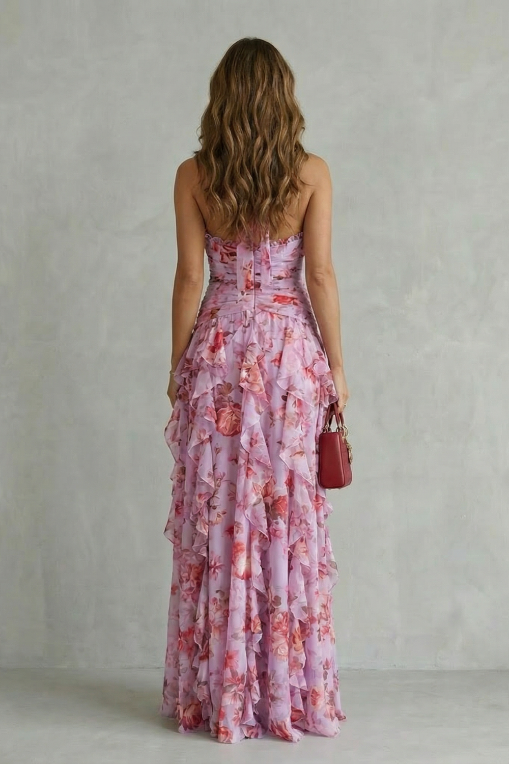 Delilah | Elegancka, bezrękawnikowa sukienka maxi na halter