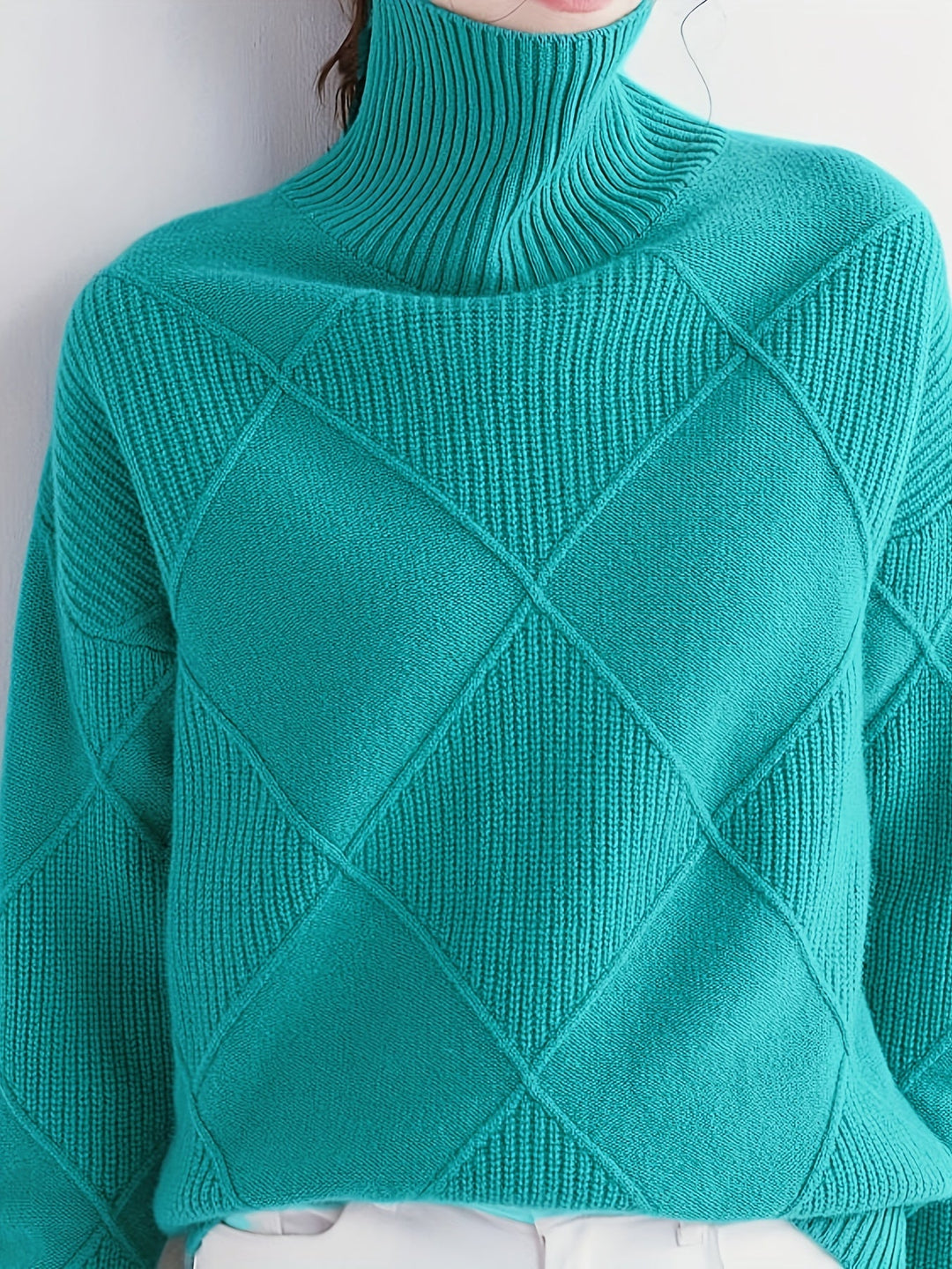 Freya | Sweter z teksturowanym golfem