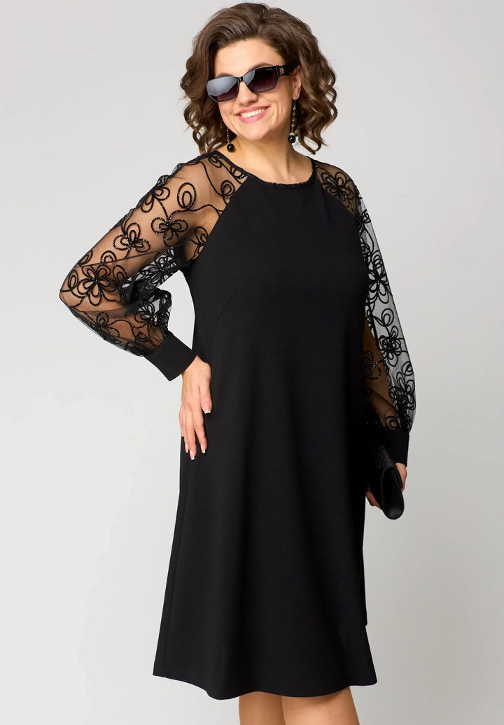Fiona | Elegancka Sukienka Koronkowa z Kwiatowymi Rękawami