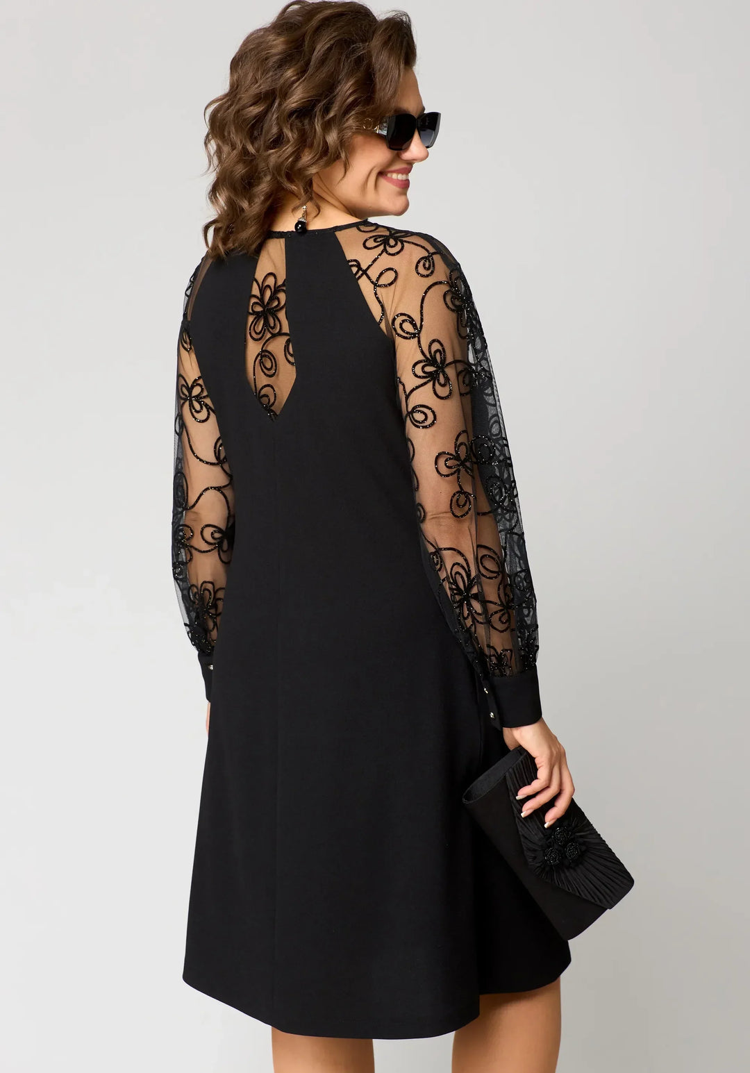 Fiona | Elegancka Sukienka Koronkowa z Kwiatowymi Rękawami