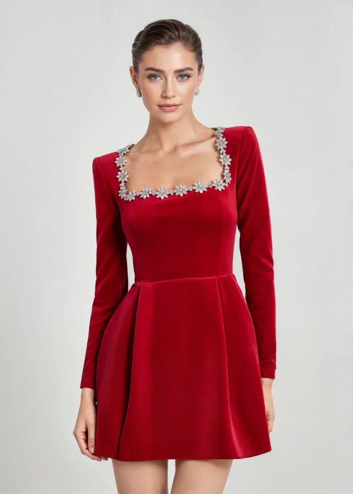 Lucinda | Elegancka Mini Sukienka z Aksamit
