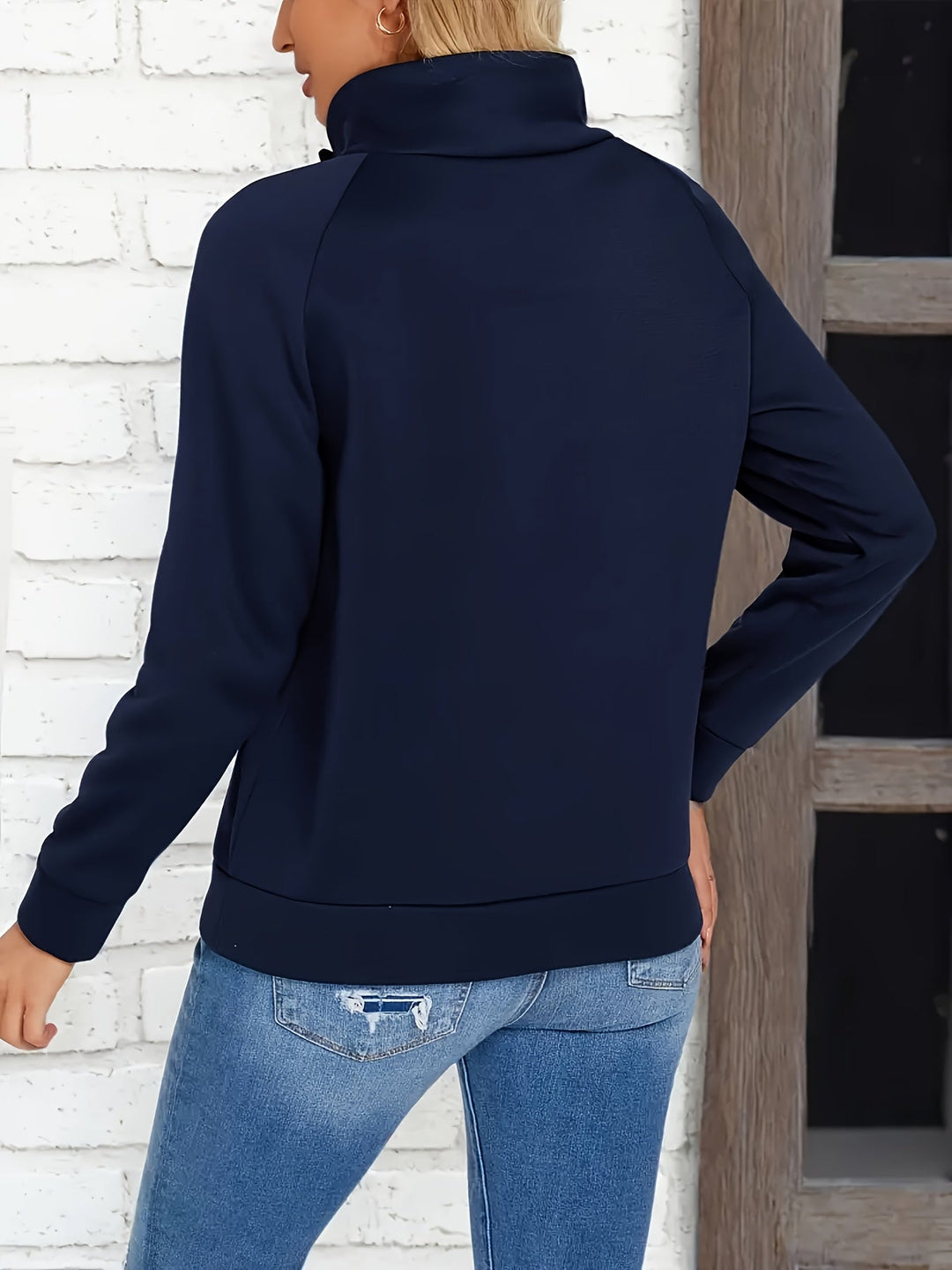 Heidi | Sweter z detalem guzikowym i stójką