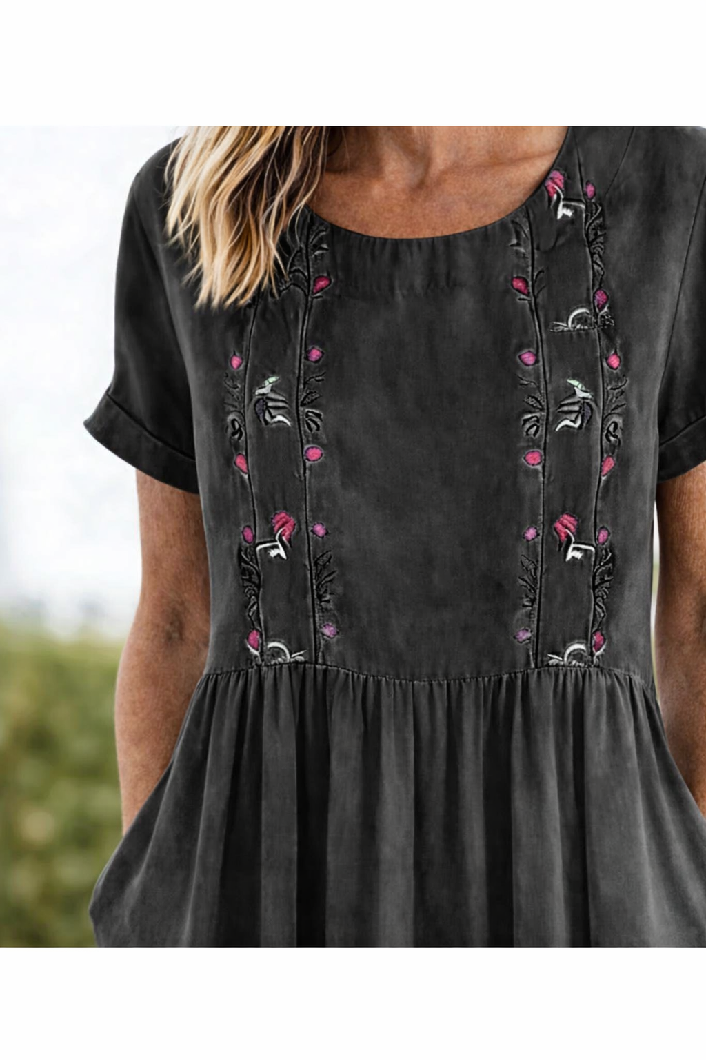 Trixie | Elegancka Kwiatowa Letnia Sukienka Midi
