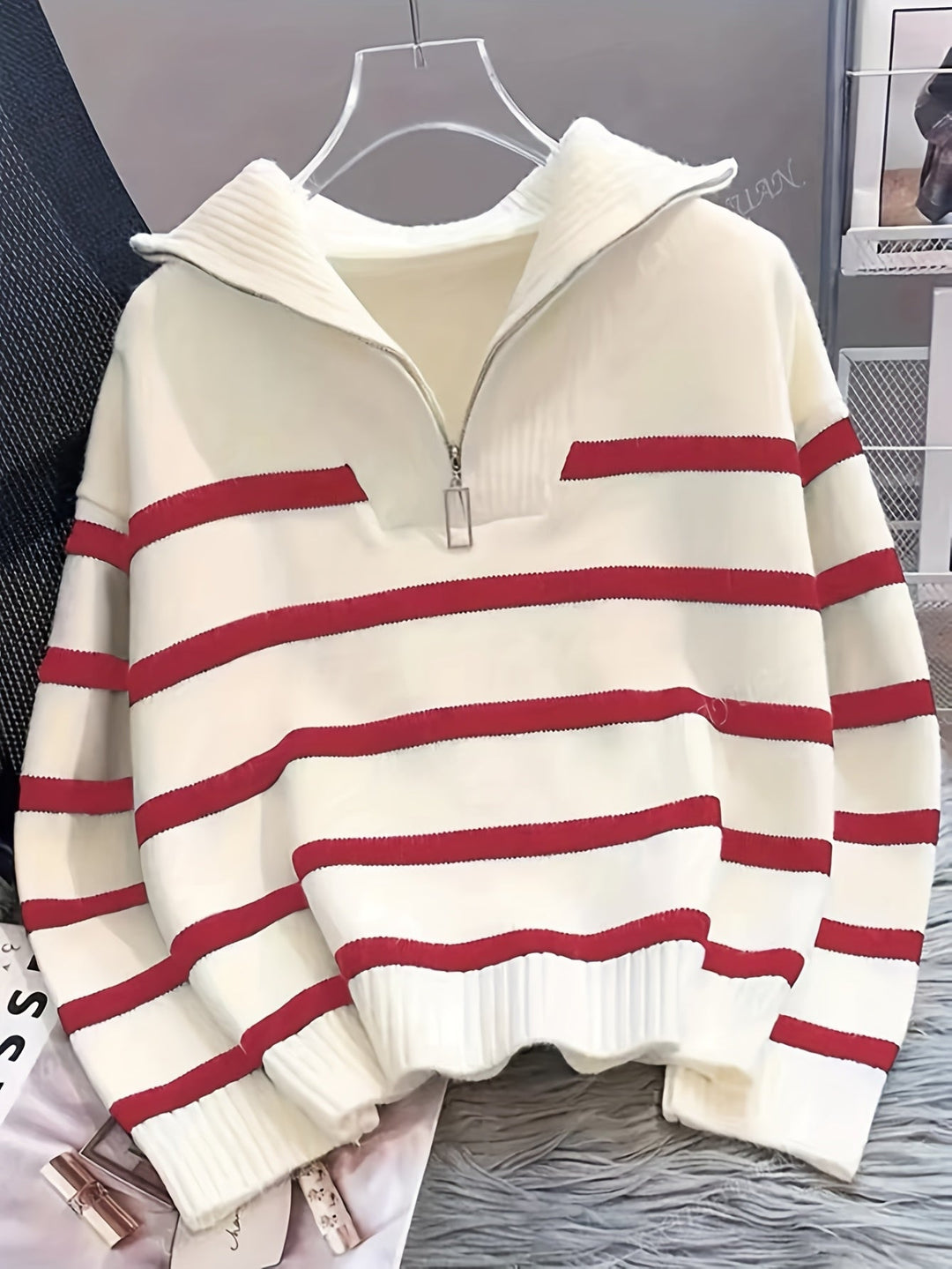 Penelope | Sweter z pół-zamkiem i kołnierzem w paski