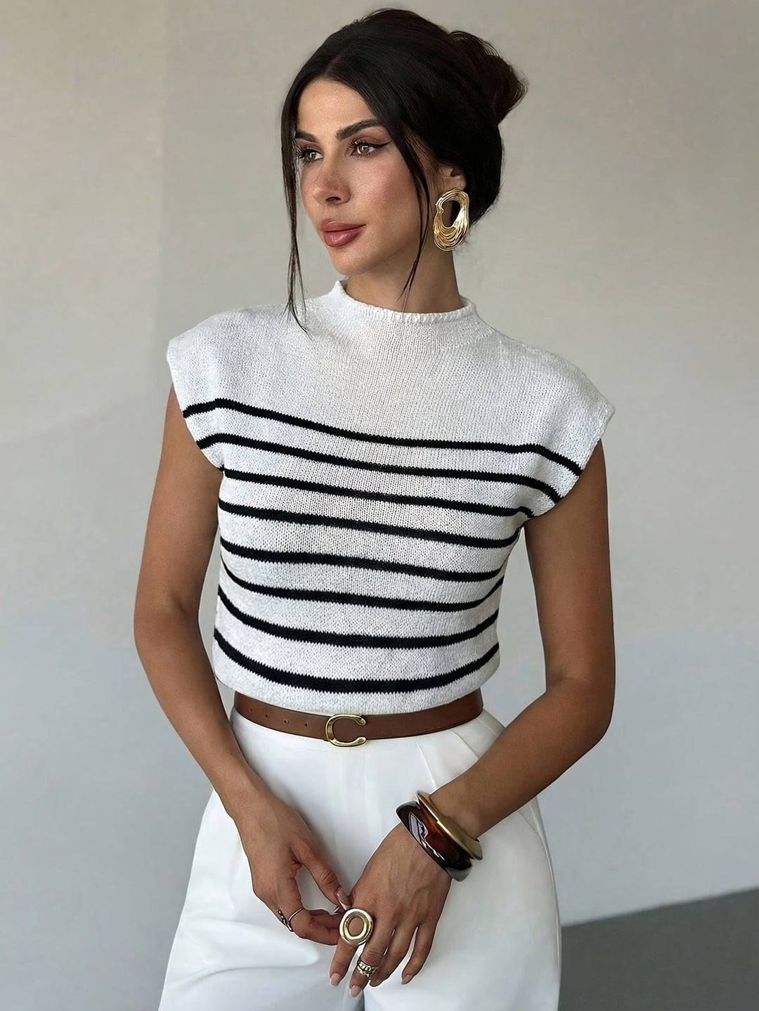 Tamsin | Top z Mock Neck i Krótkim Rękawem