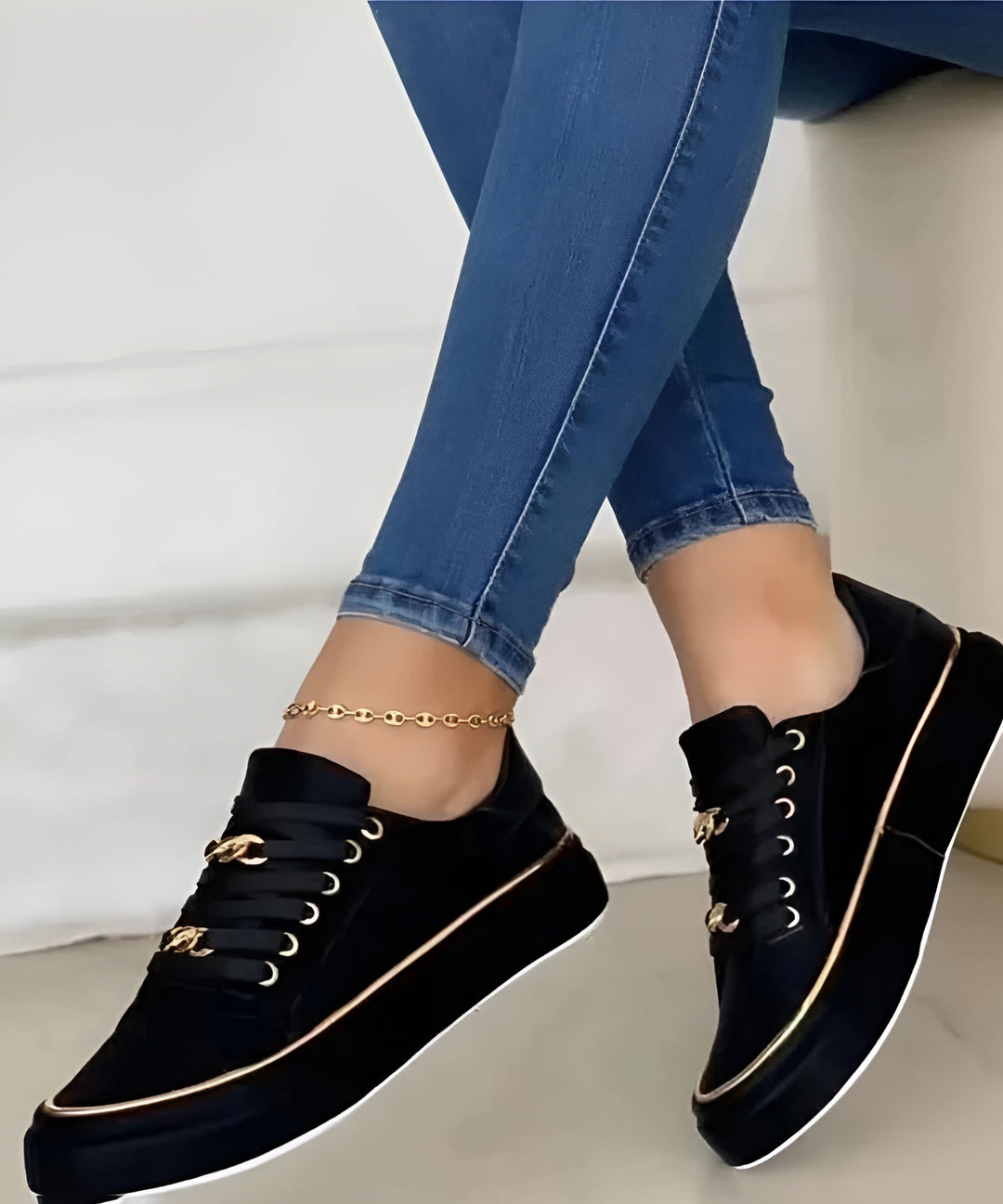 Alexya | Metaliczne Akcenty Sneakersy na Sznurowadła