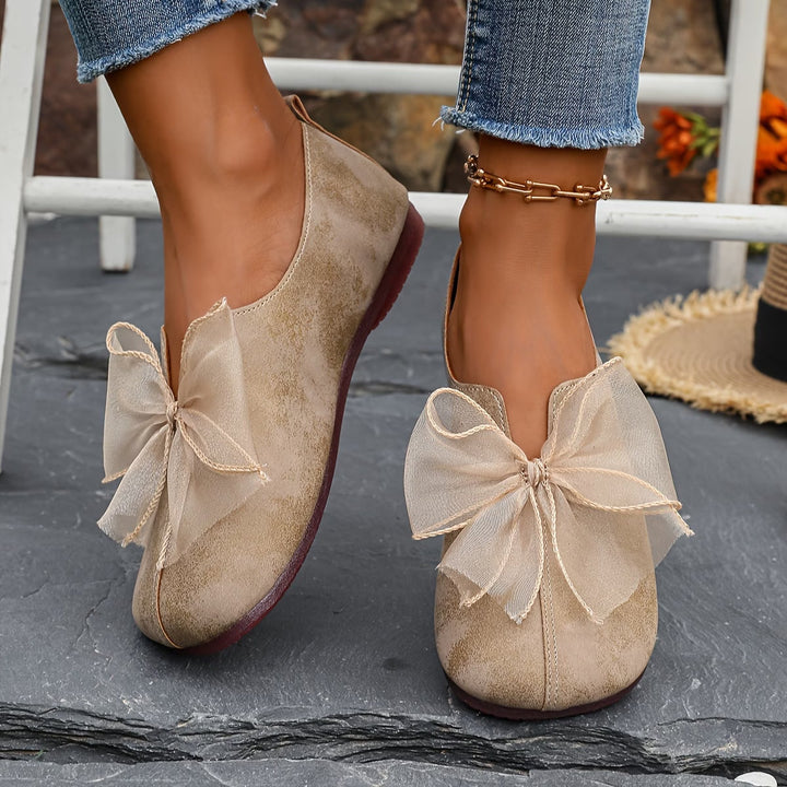 Lucinda | Lekkie Buty Slip-On z Motywem Motyla