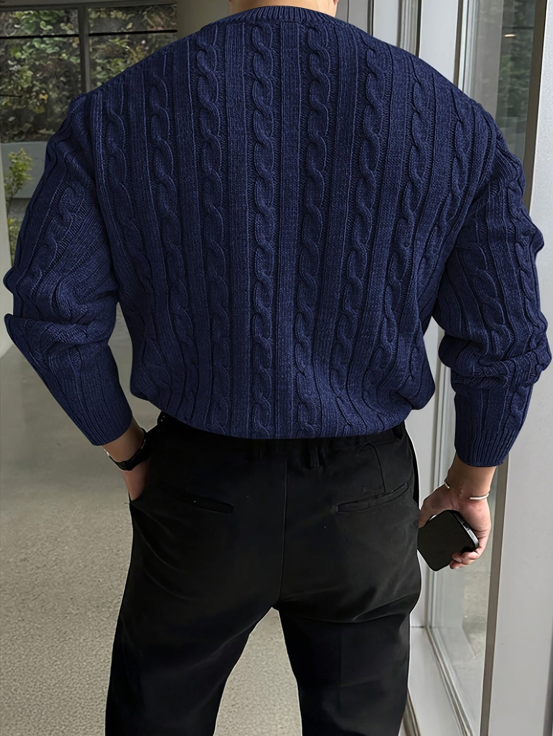 Gareth | Sweter z okrągłym dekoltem z splotem w warkocze