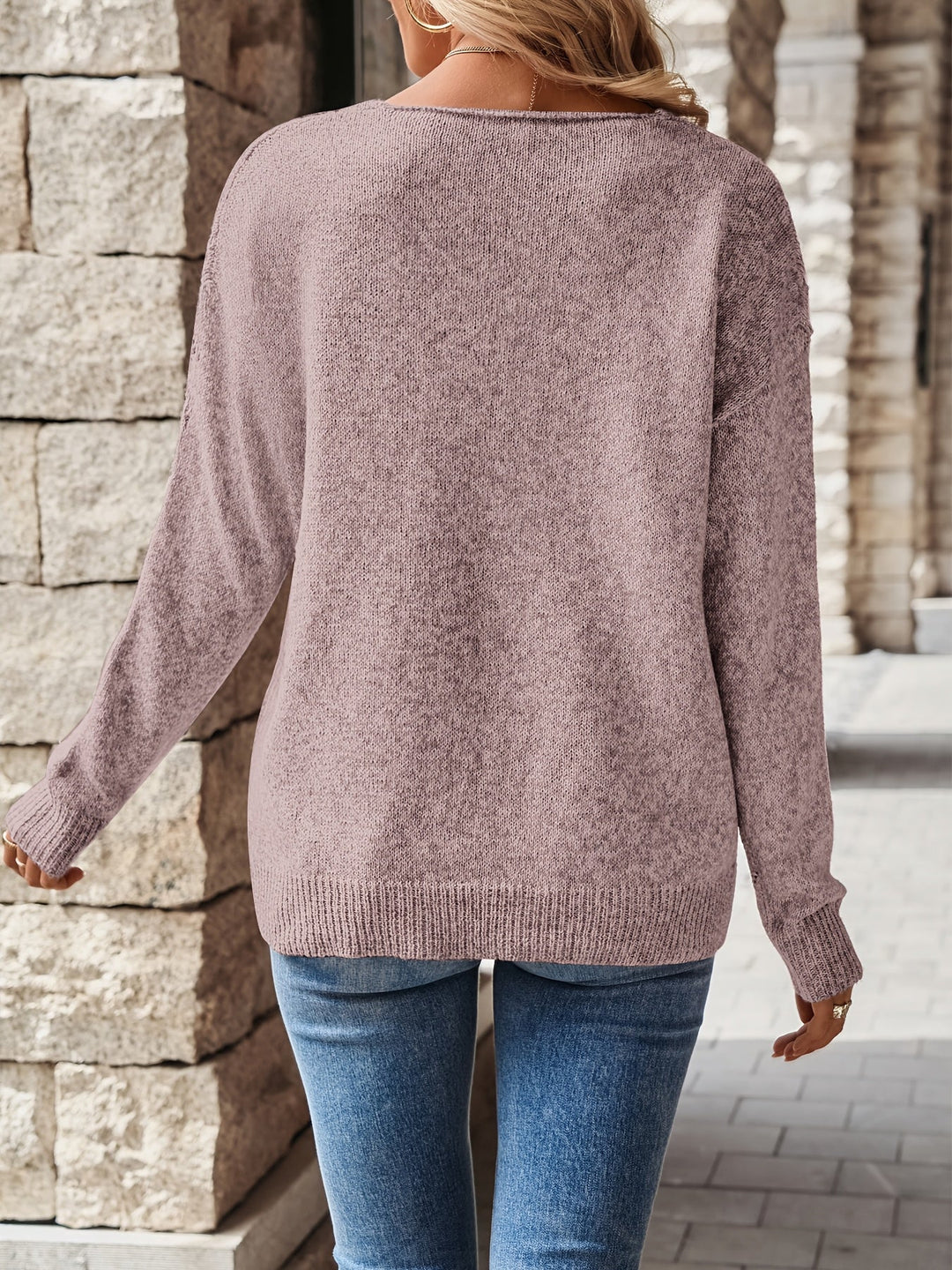 Beverly | Sweter z dekoltem w serek z ażurowym wzorem