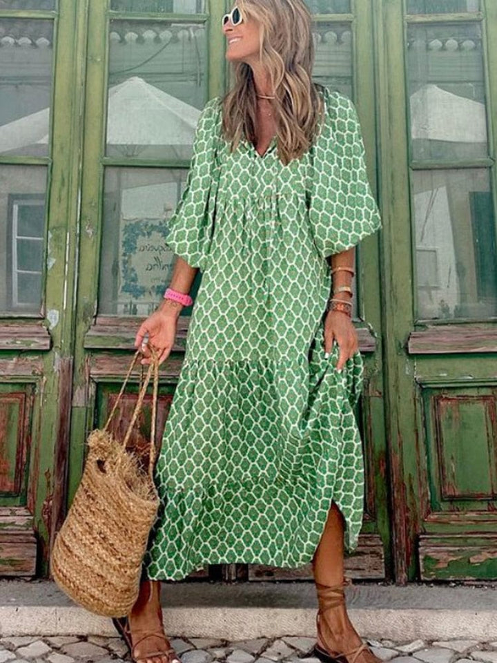 Beverley | Elegancka Sukienka z Szerokimi Rękawami i Dekoltem w Serek