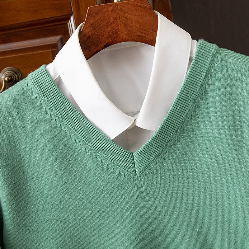 Carter | Elegancki Sweter z Dekoltem w Serek