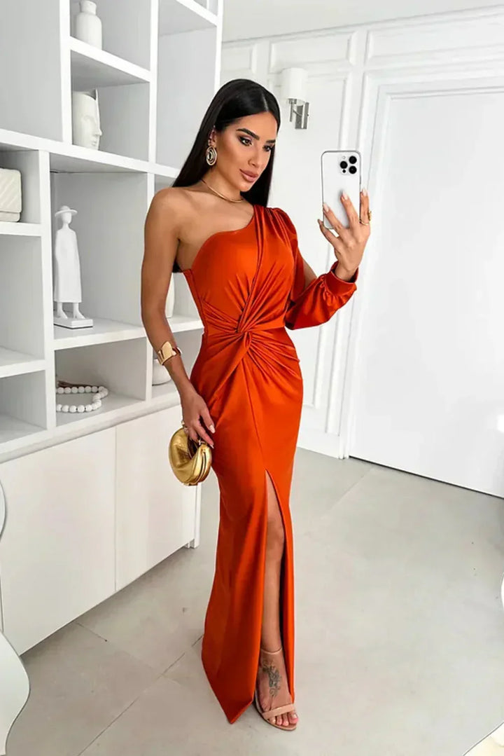 Sarah | Elegancka Maxi Sukienka na Jedno Ramię